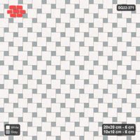 Interlock (Pasco) 20x20 cm · SQ22-371 · Offset Lattice, Solid - Salt & Pepper (Mirrored)