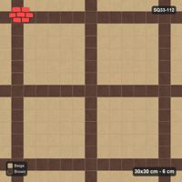 Interlock (Pasco) 30x30 cm · SQ33-112 · Plaza Grid Every 6 Courses