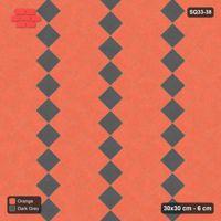 Interlock (Pasco) 30x30 cm · SQ33-38 · Diagonal stack, straight stripes in a kerb frame