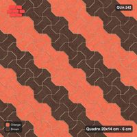 Interlock (Pasco) 20x14 cm · QUA-242 · Quadro one horizontal / one vertical, 45 deg - colour bands along (Burnt Clay), edge to edge
