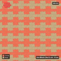 Interlock (Pasco) 24x13 cm · UNI-018 · Diamond checkerboard of 2-piece cells, straight lay, kerb frame