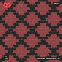 Interlock (Pasco) 24x13 cm · UNI-028 · Accent diamond grid every 4 pieces, straight lay