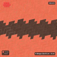 Interlock (Pasco) 32x15 cm · VSH-019 · Diagonal chevron columns, centre feature band, kerb