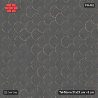 Interlock (Pasco) 21x21 cm · TRI-002 · Plain fish-scale interlock, turned 90 deg, kerb frame