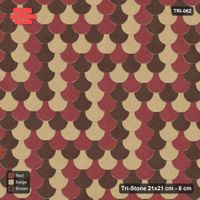 Interlock (Pasco) 21x21 cm · TRI-062 · Narrow chevron tumbling, turned 180 deg, kerb frame - Tuscany