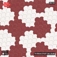 Interlock (Pasco) 21x21 cm · TRI-118 · Broad harlequin diamonds, turned 45 deg, kerb frame - Burgundy & Ivory
