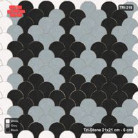 Interlock (Pasco) 21x21 cm · TRI-218 · Bordered harlequin field, kerb frame - Tuxedo
