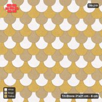 Interlock (Pasco) 21x21 cm · TRI-219 · Tumbling rows, three-tone, turned 180 deg, kerb frame - Golden Sand